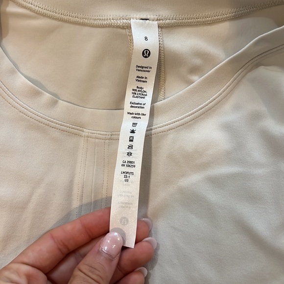 Lululemon top - Picture 3 of 5